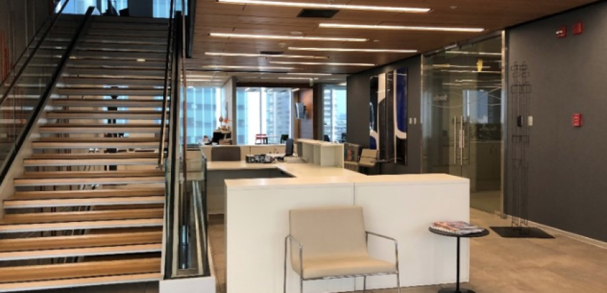 Oficina con excelente ubicación Las Condes