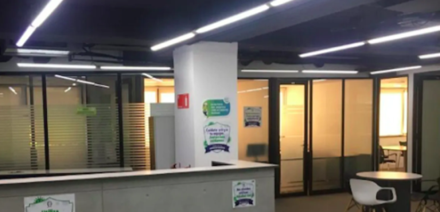 Venta oficina remodelada amoblada en Providencia