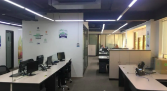 Venta oficina remodelada amoblada en Providencia