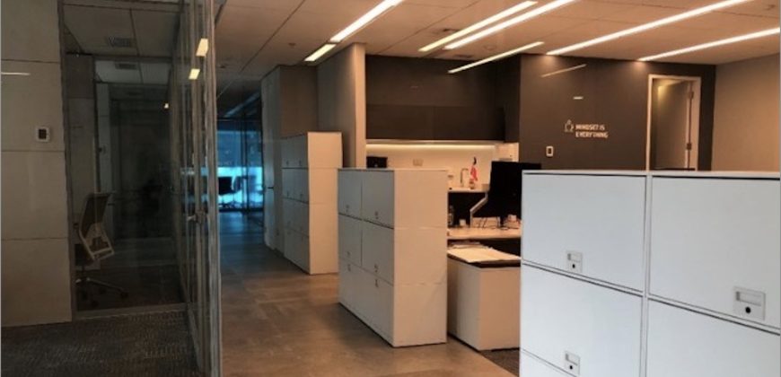 Oficina con excelente ubicación Las Condes