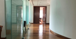 excelente oficina en isidora goyenechea
