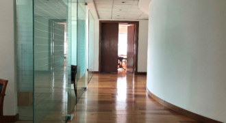 excelente oficina en isidora goyenechea