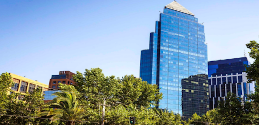 Amplias oficinas en Edificio en Andrés Bello