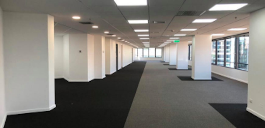 Amplias oficinas en Edificio en Andrés Bello