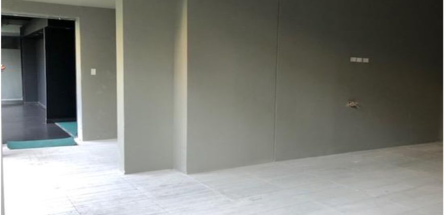 LOCAL COMERCIAL EN EDIFICIO SECTOR PARQUE BICENTENARIO