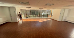 Excelente oficina en Roger de Flor
