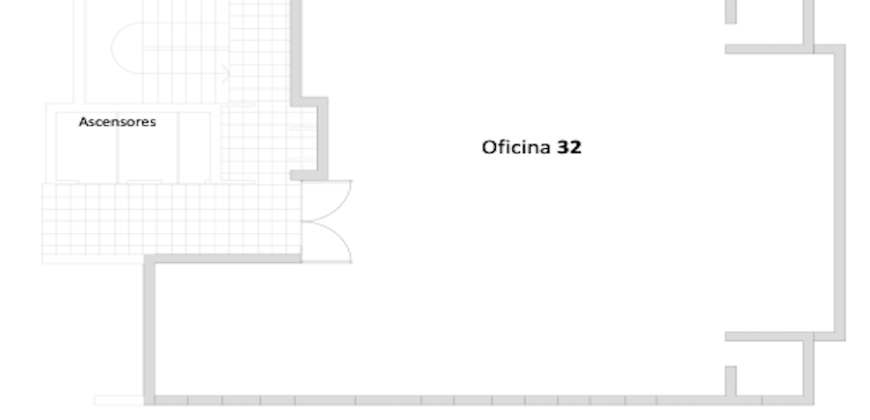 Excelente oficina en Roger de Flor en obra gruesa