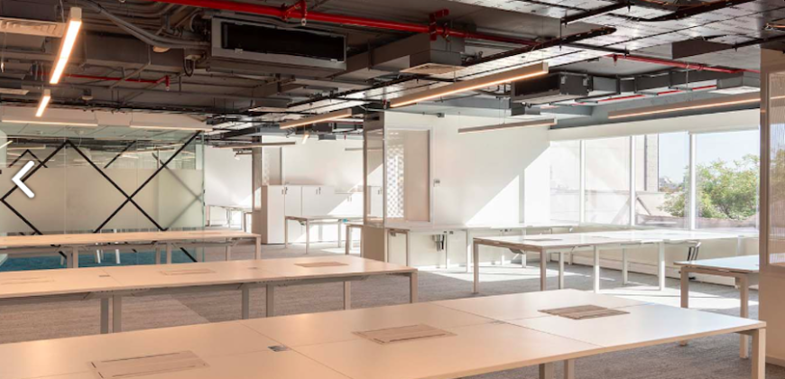 Gran Oficina Habilitada Con Mobiliario En Santiago Centro