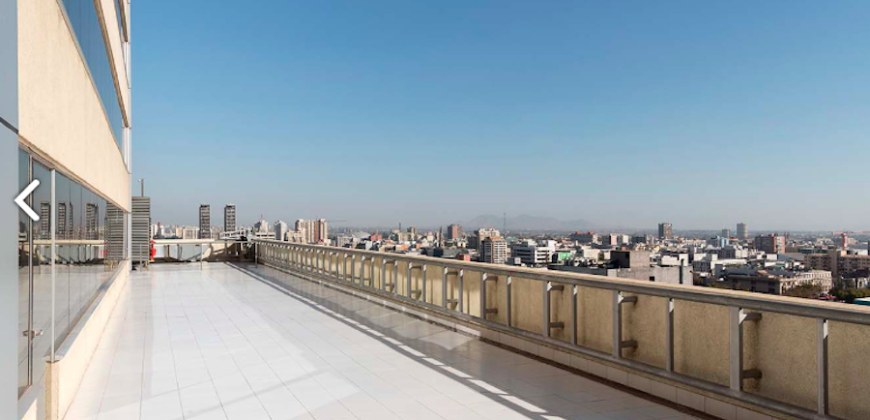 Gran Planta Libre Con Amplia Terraza En Santiago Centro